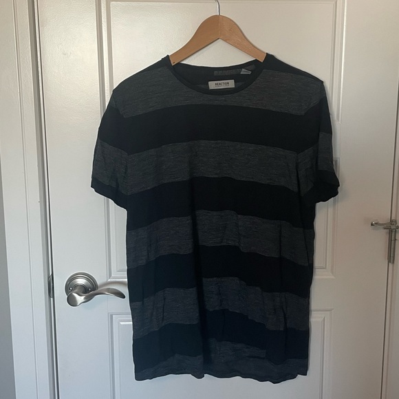 Kenneth Cole Tee Shirt - Picture 1 of 4